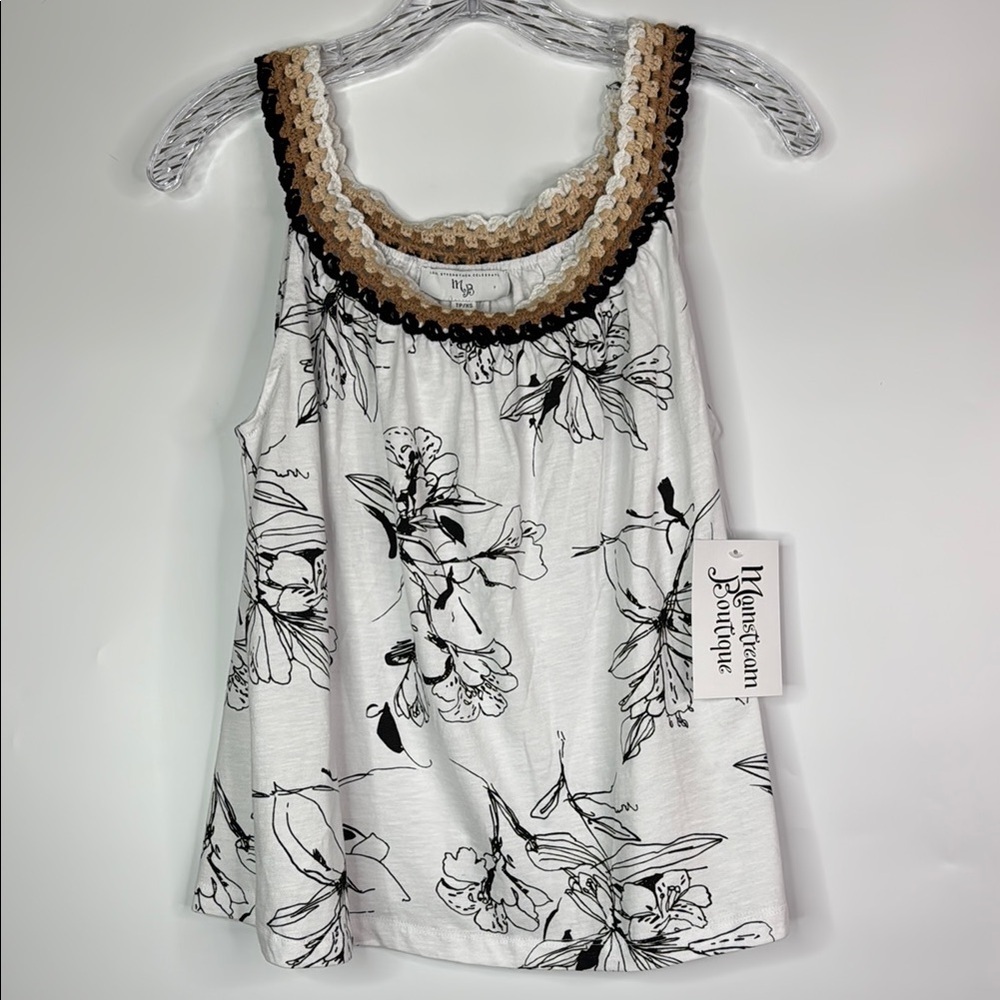 Mainstream Boutique White Floral Tank Top Size XS NWT